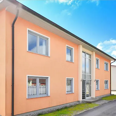 Haus Triade Triade 1 צינוביץ